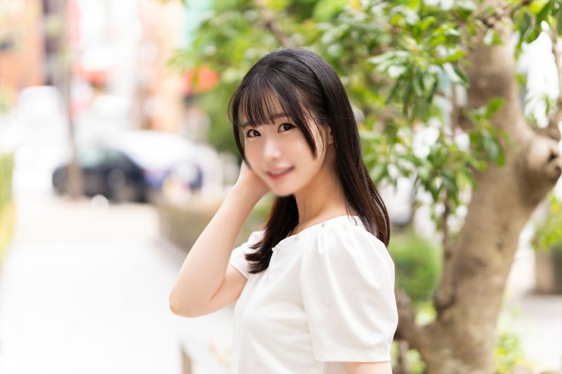 美人数学教师26歳。对学生出手的漂亮婊子侵犯处罚